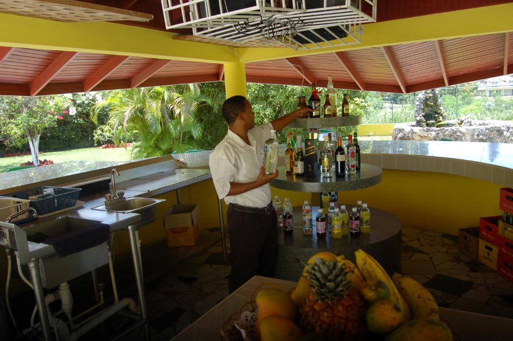 Villa Sonate Runaway Bay Exterior foto