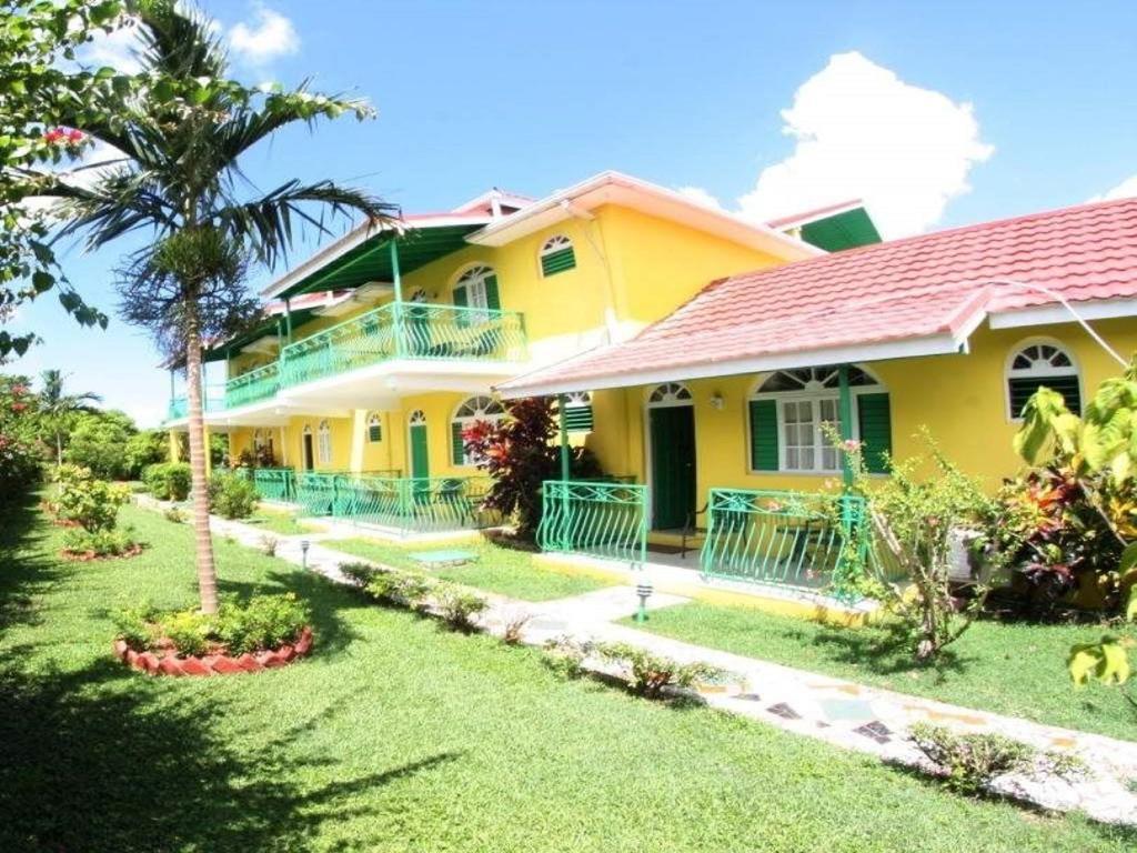 Villa Sonate Runaway Bay Exterior foto